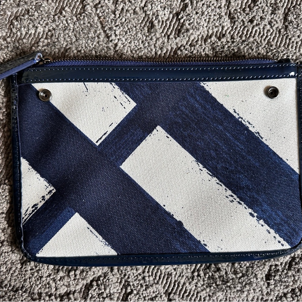 Burberry Blue and White Artistic Tote - Picture 6 of 11